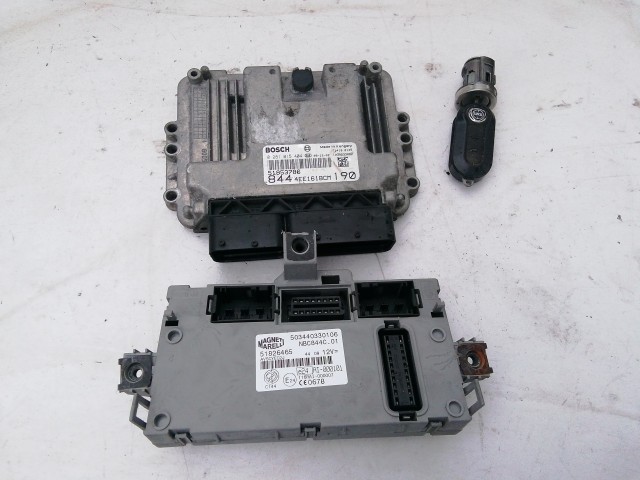 Lancia Delta 2008-2014 Twin turbo motorvezérlő  szett 0281015404 , 51853786