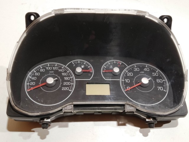 Fiat Grande Punto  2005-2009 óracsoport (kilométeróra) 51803088