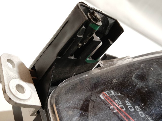 199439 Fiat Panda II. 2003-2012 óracsoport (kilóméteróra) a képen látható sérüléssel 51810208