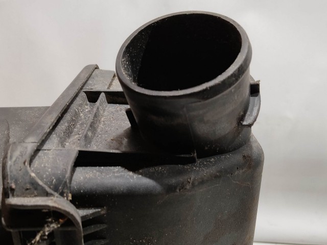 199457 Fiat Punto II.-III. 1,2 16v benzin légszűrőház, a képen látható sérüléssel