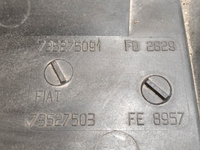 199457 Fiat Punto II.-III. 1,2 16v benzin légszűrőház, a képen látható sérüléssel