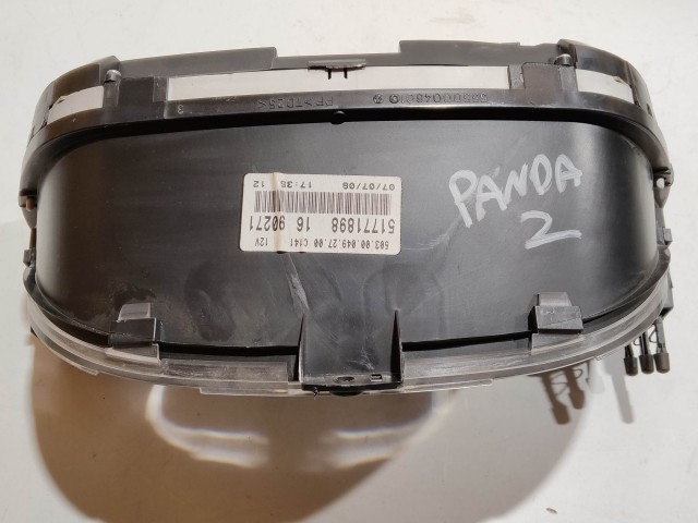 199472 Fiat Panda II. 2003-2012 óracsoport (kilóméteróra) a képen látható sérüléssel 51771898