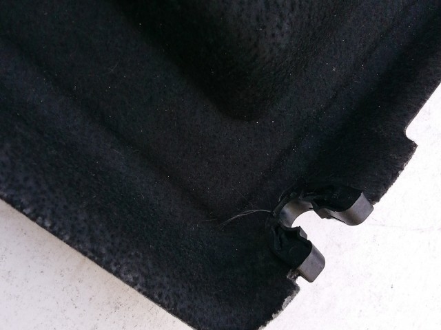 198913 Peugeot 1007 2005-2009 Kalaptartó, a képen látható egy tartó műanyag nélkül!