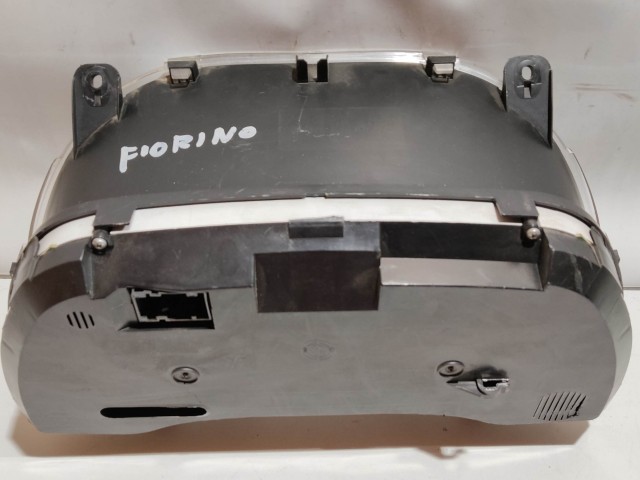 199481 Fiat Fiorino , Qubo 2007-2024 óracsoport (kilóméteróra) 136983408