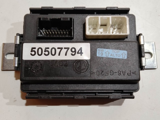 Alfa Romeo GT 2003-2010 ablakemelő vezérlő  50507794