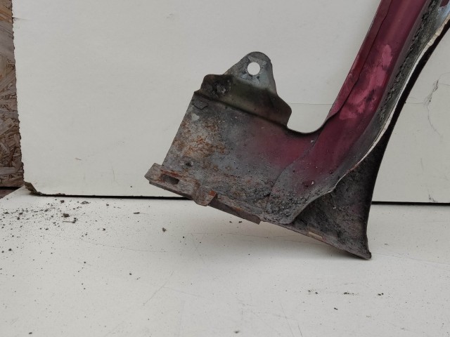 199588 Peugeot Bipper, Citren Nemo, Fiat Fiorino, Qubo bordó színű bal első sárvédő, a képen látható rozsdával