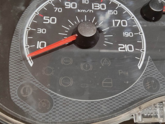 199561 Fiat Fiorino , Qubo 2007-2024 óracsoport (kilóméteróra) 136983408