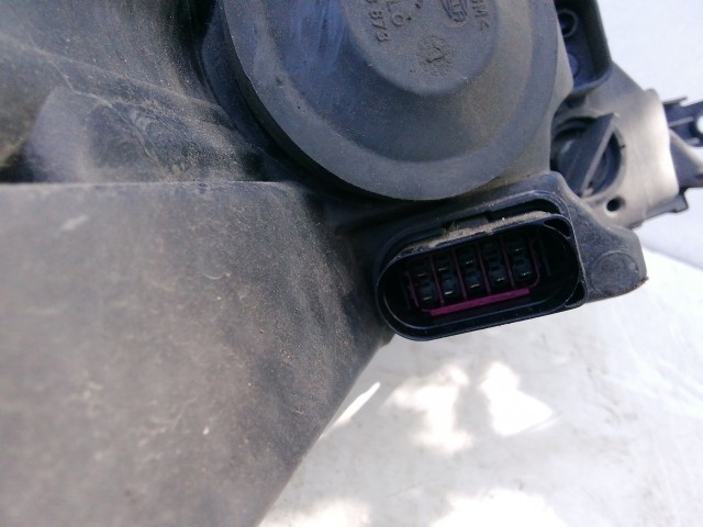 198936 Volkswagen Golf Plus 2005-2009 bal első fényszóró 5M1941005B