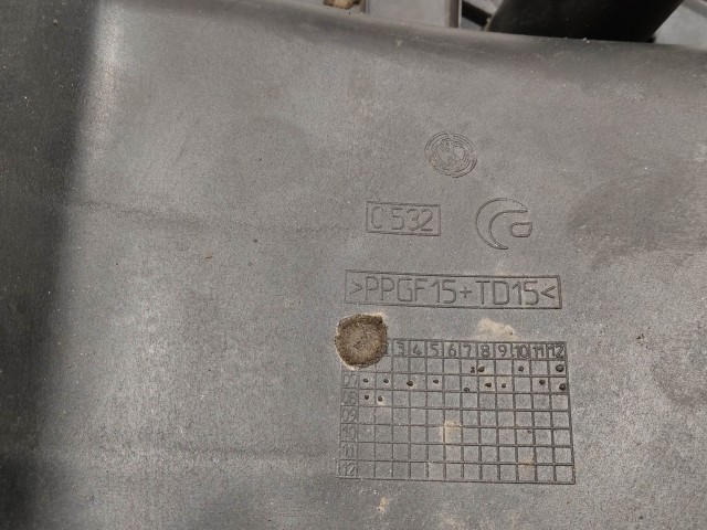 199648 Fiat Grande Punto, Linea, Fiorino, Qubo 1,3 16v Diesel égszűrőház 51798941