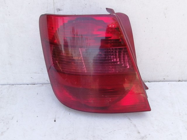 198984 Fiat Stilo 2003-2007 5 ajtós bal hátsó lámpa, izzófoglalat nélkül!!!