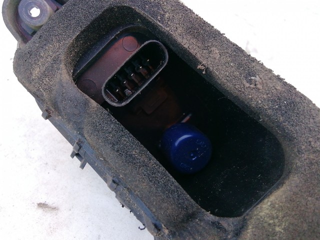 198979 Fiat Punto Evo 2009-2011 jobb hátsó Izzó foglalat, oválcsatlakozós 