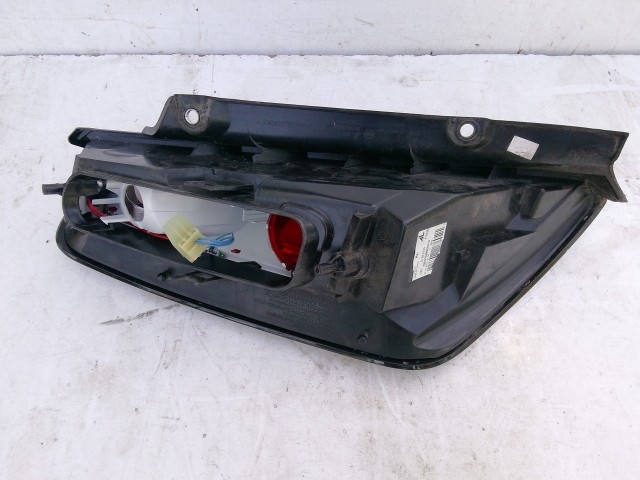 198980 Fiat Punto Evo 2009-2011 jobb hátsó lámpa, oválcsatlakozós izzófoglalat kivitel