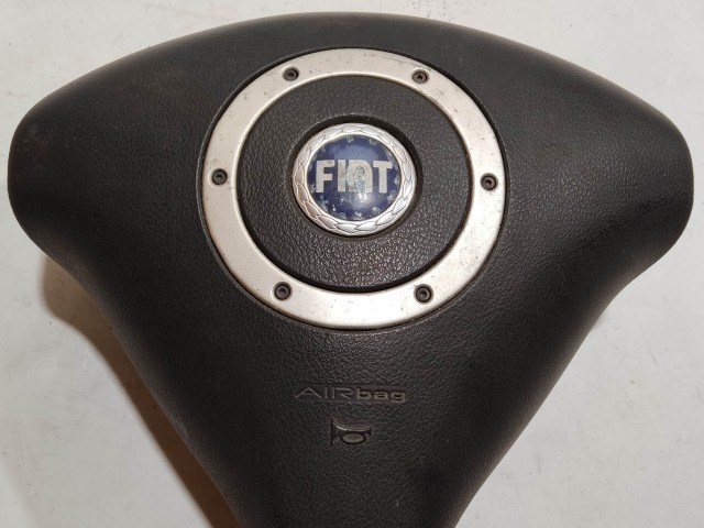 Fiat Punto III. 2003-2010 2003-2010 Légzsák Használt  Kormány légzsák zöld nincs második csatlakozó 7353352430