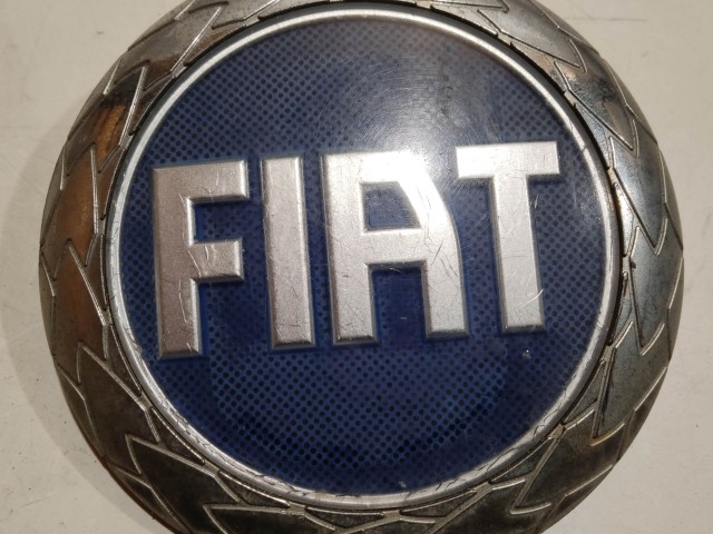 199660 Fiat Grande Punto, Stilo, Croma, Multipla, Doblo II. kék színű első embléma 98 mm átmérő