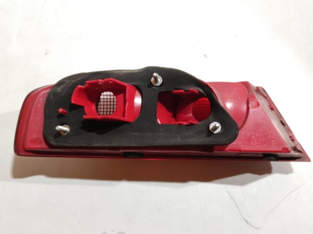 199926 Alfa Romeo 159 2005-2011 jobb hátsó külső lámpa, izzófoglalat nélkül!! 