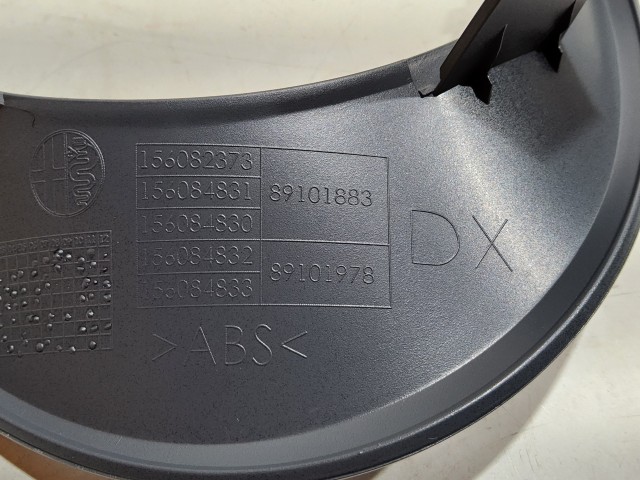 Alfa Romeo MiTo 2008-2018 gyári új jobb első lámpa keret (fényezhető kivitel)  156087427