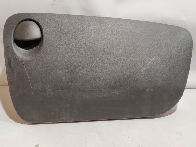 200080 Fiat Punto II.-III. fekete színű utaoldali légzsákos kesztyűtartó, a képen látható állapotban