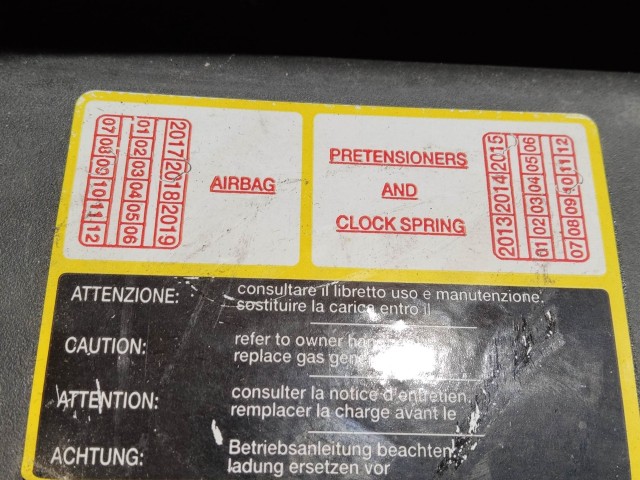 200080 Fiat Punto II.-III. fekete színű utaoldali légzsákos kesztyűtartó, a képen látható állapotban