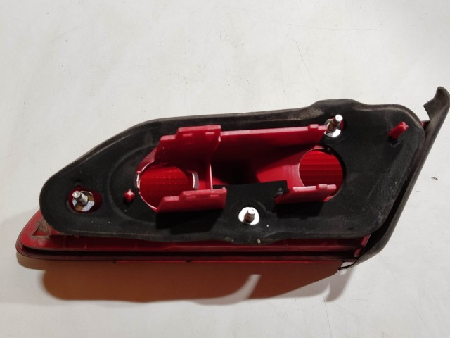 200088 Alfa Romeo 159 2005-2011 bal hátsó belső lámpa, izzófoglalat nélkűl!