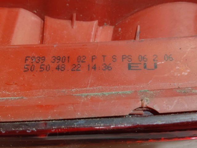 200088 Alfa Romeo 159 2005-2011 bal hátsó belső lámpa, izzófoglalat nélkűl!