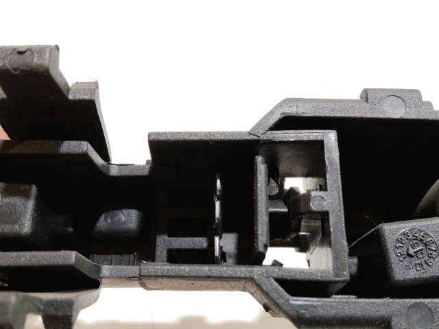 200090 Alfa Romeo 159 2005-2011jobb hátsó belső lámpa Izzó foglalat 50504822