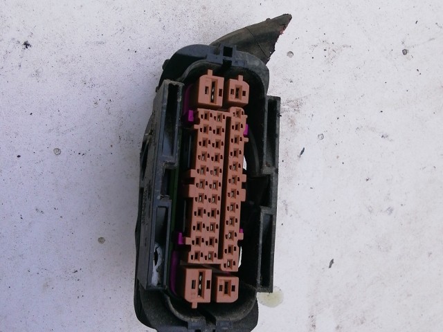 199865 Volkswagen Polo 9N 2001-2009 Abs elektromos csatlakozó 6Q0907379AS