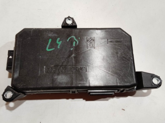 Lancia Ypsilon II. 2003-2011 bal oldali ablakemelő vezérlő 51771412