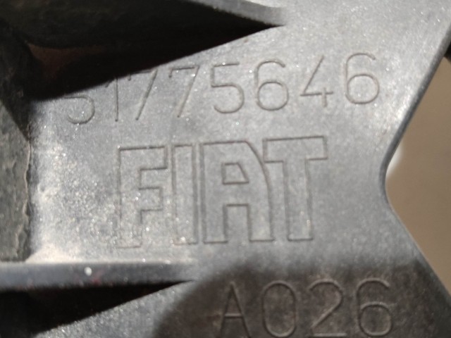 200123 Fiat Bravo 2007-2014 első lökhárító felső tartó 51775646