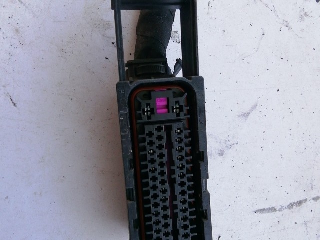 199845 Volkswagen Touran 2005-2008 Abs elektromos csatlakozó 1K0907379K