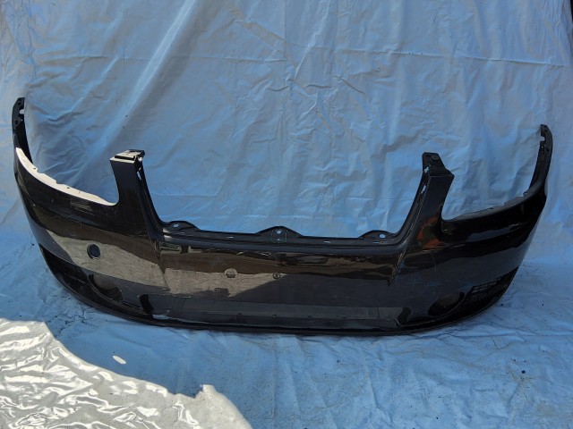 200156 Fiat Croma  2005-2008 első lökhárító, a képen látható sérüléssel ,jobb kicsi rács nincs benne!!!