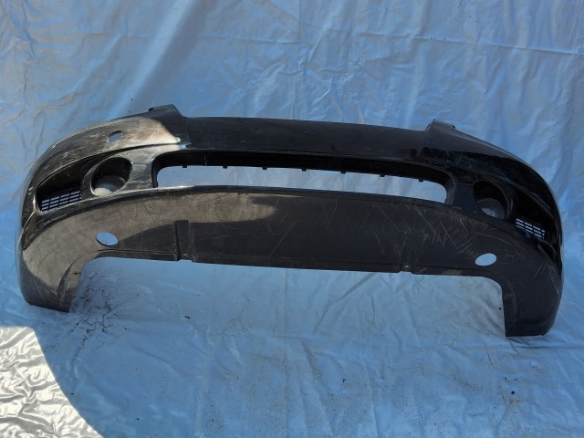 200156 Fiat Croma  2005-2008 első lökhárító, a képen látható sérüléssel ,jobb kicsi rács nincs benne!!!