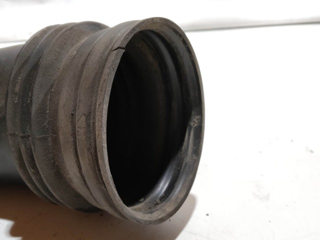 Fiat Bravo 2007-2014 2007-2009 Levegőcső  Használt  légbeömlőből a légszűrőházba 51793200