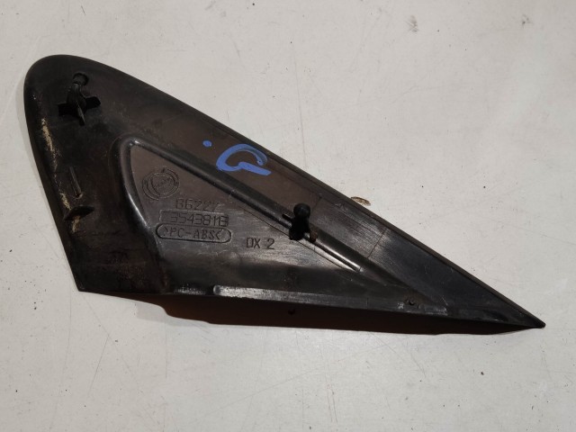 Fiat Grande Punto  2005-2009 Külső műanyag alkatrészek Használt  sárvédő háromszög jobb  735438113