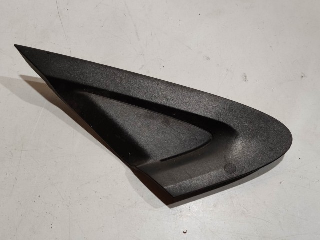 Fiat Grande Punto  2005-2009 Külső műanyag alkatrészek Használt  sárvédő háromszög jobb  735438113