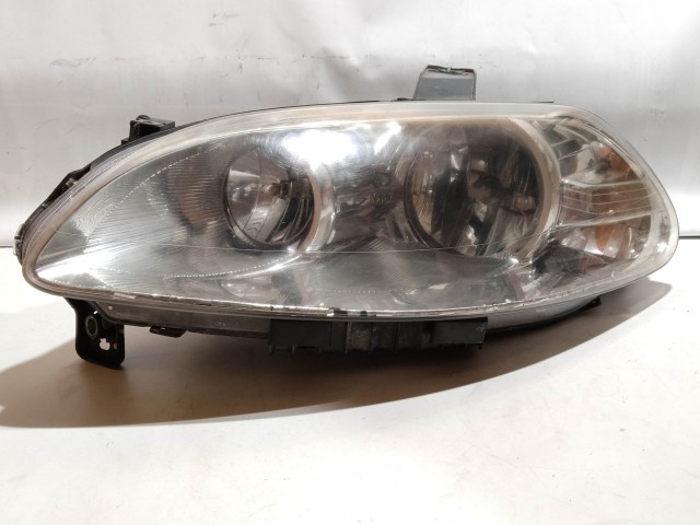 200177 Fiat Croma  2005-2008 Lámpa , Fényszóró Használt  bal első  a képen látható sérüléssel