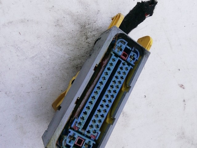 199799 Peugeot 1007 2005-2009 Abs elektromos csatlakozó 9654777580