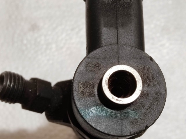 200405 Alfa Romeo 147, 156, 159, Gt, Fiat Croma, Bravo, Stilo 1,9 16v Diesel injektor 55198218 , 0445110391 sorszám: 3201 4021