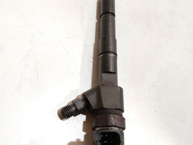 200405 Alfa Romeo 147, 156, 159, Gt, Fiat Croma, Bravo, Stilo 1,9 16v Diesel injektor 55198218 , 0445110391 sorszám: 3201 4021