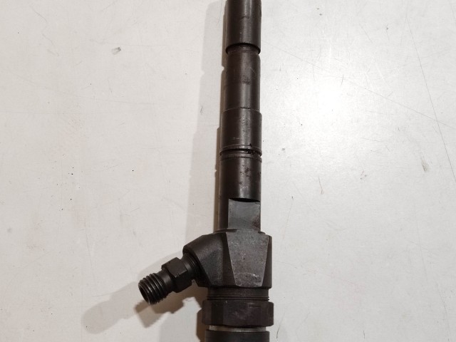 200411 Alfa Romeo 147, 156, 159, Gt, Fiat Croma, Bravo, Stilo 1,9 16v Diesel injektor 55198218 , 0445110391 sorszám: 3213 3896