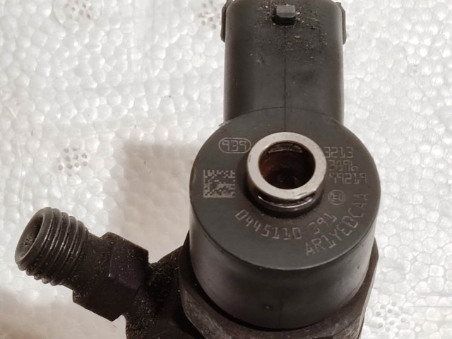 200411 Alfa Romeo 147, 156, 159, Gt, Fiat Croma, Bravo, Stilo 1,9 16v Diesel injektor 55198218 , 0445110391 sorszám: 3213 3896