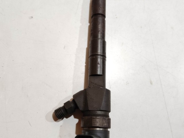 200412 Alfa Romeo 147, 156, 159, Gt, Fiat Croma, Bravo, Stilo 1,9 16v Diesel injektor 55198218 , 0445110391 sorszám: 2209 1090