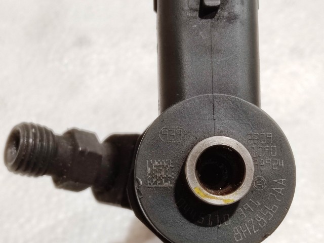 200412 Alfa Romeo 147, 156, 159, Gt, Fiat Croma, Bravo, Stilo 1,9 16v Diesel injektor 55198218 , 0445110391 sorszám: 2209 1090