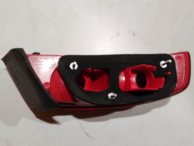 200486 Alfa Romeo 159 2005-2011 jobb hátsó külső lámpa, izzó foglalat nélkül 50504818