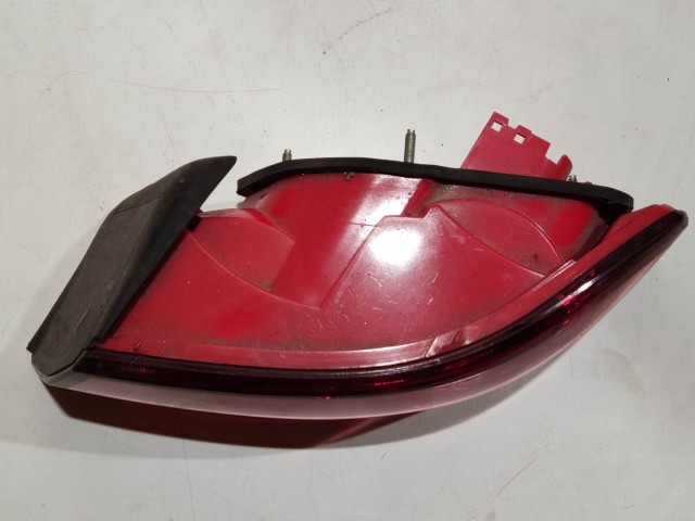 200486 Alfa Romeo 159 2005-2011 jobb hátsó külső lámpa, izzó foglalat nélkül 50504818