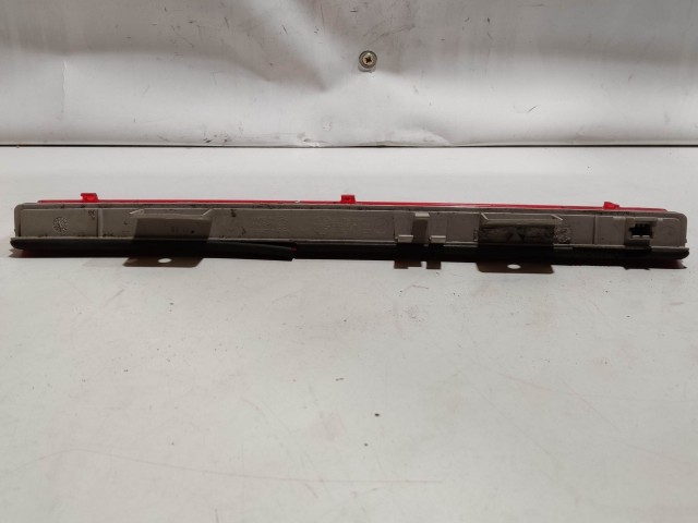 200495 Alfa Romeo Giulietta , Fiat 500L pótféklámpa, a képen látható sérüléssel 51925086