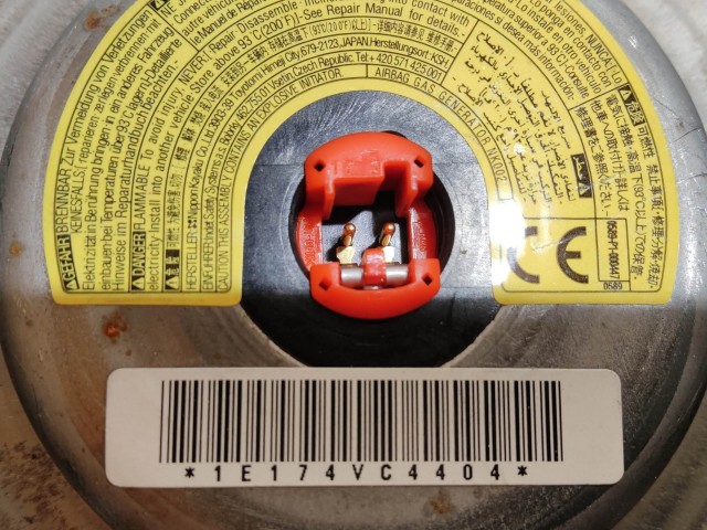 200503 Toyota Yaris III. 2010-2014 kormány légzsák 450190D42