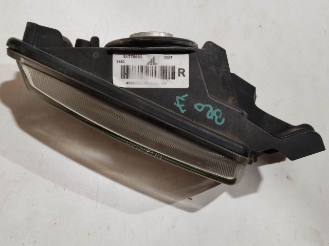 200514 Fiat Tipo, Bravo, Croma, Lancia Delta jobb első ködlámpa