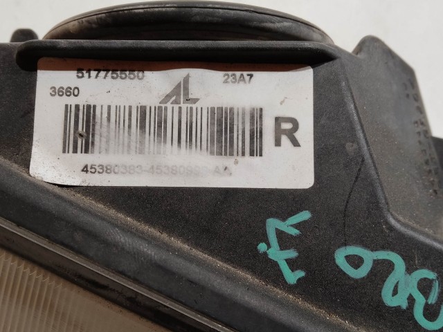 200514 Fiat Tipo, Bravo, Croma, Lancia Delta jobb első ködlámpa