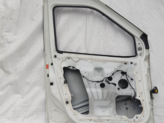 200666 Fiat Doblo 2009-2022 bal első ajtó, a képen látható sérüléssel