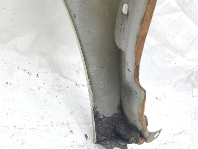 200682 Lancia Musa 2004-2012 jobb első árvédő